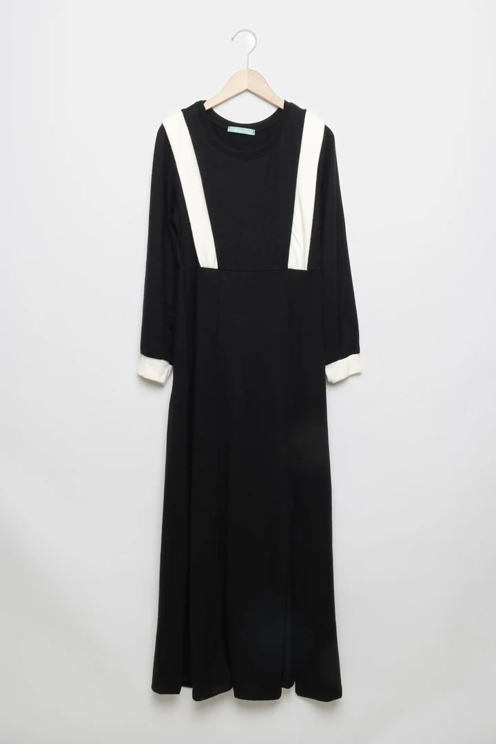 Vestido de Malha Preto e Branco