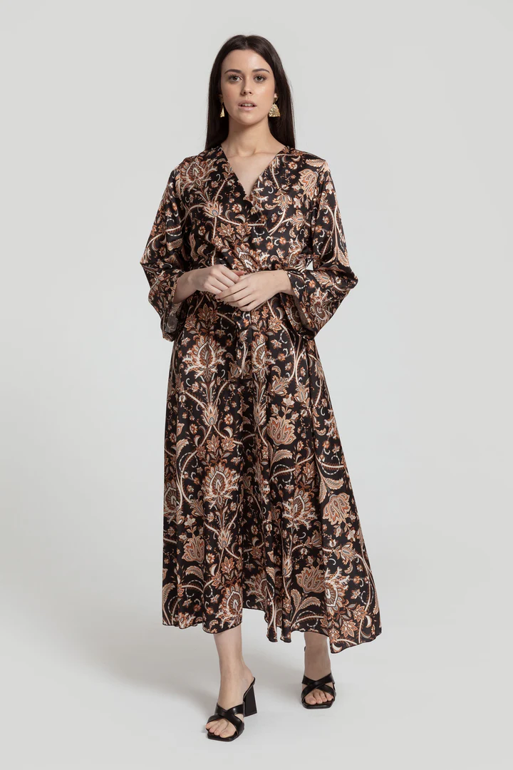 Vestido Preto Midi Estampado Cruzado