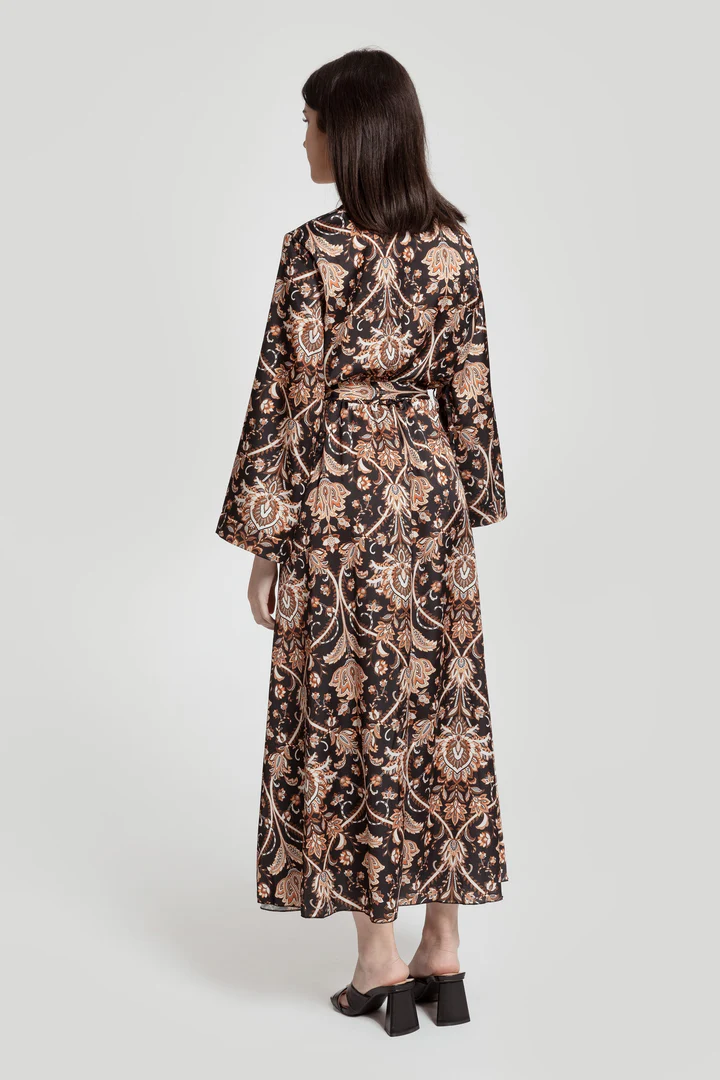 Vestido Preto Midi Estampado Cruzado