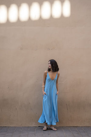 Vestido Midi Alças Azul Céu