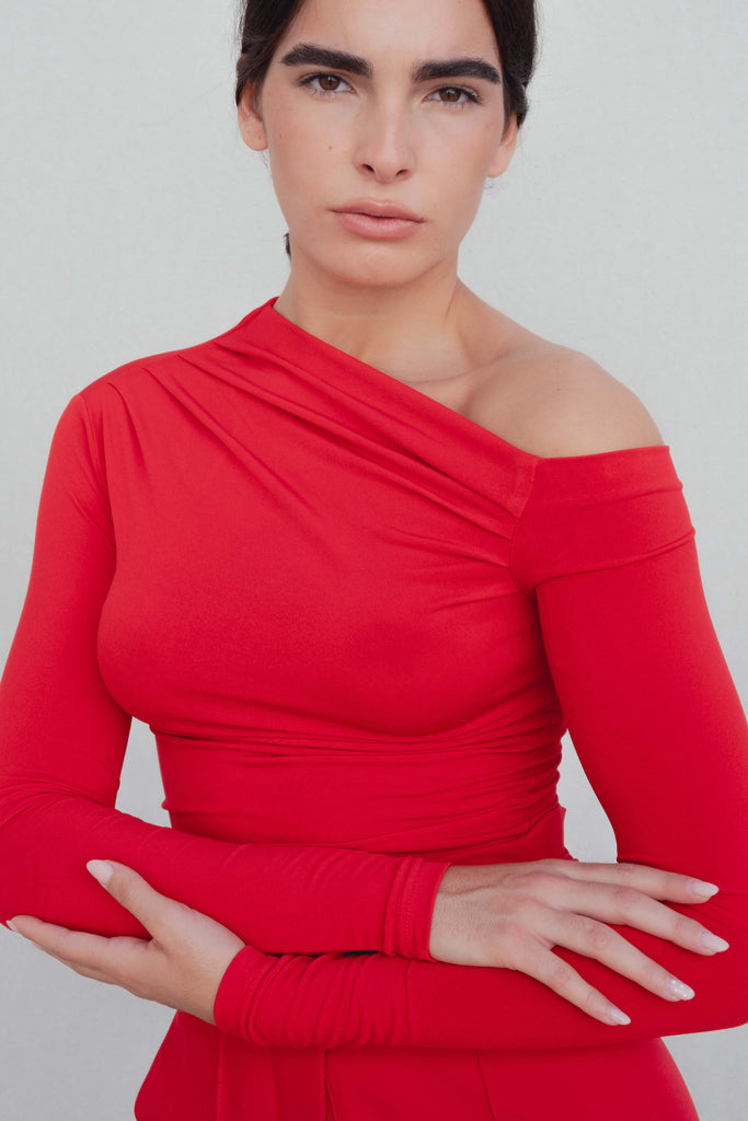 Blusa Assimétrica Vermelha