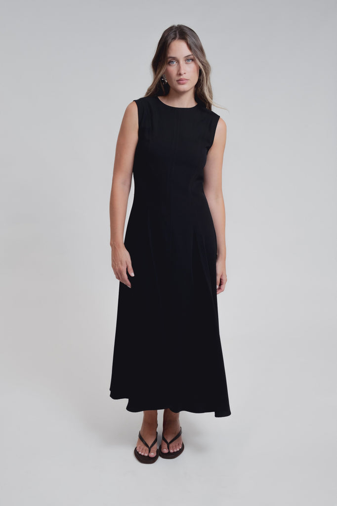 Vestido Midi Clássico Preto