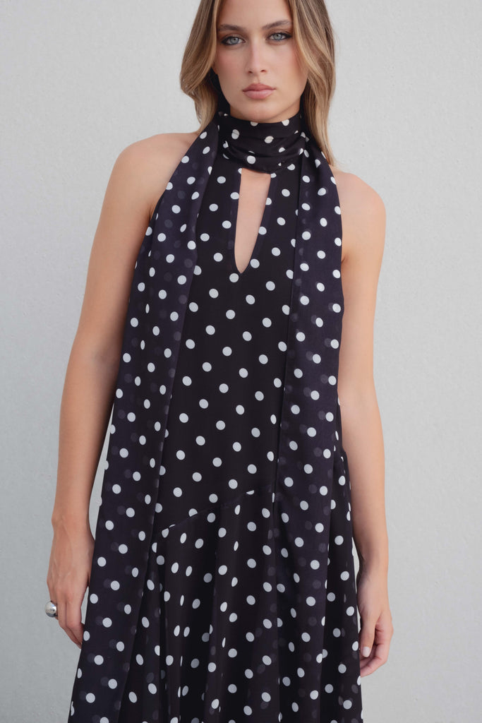 Vestido Halter Fluido Bolinhas