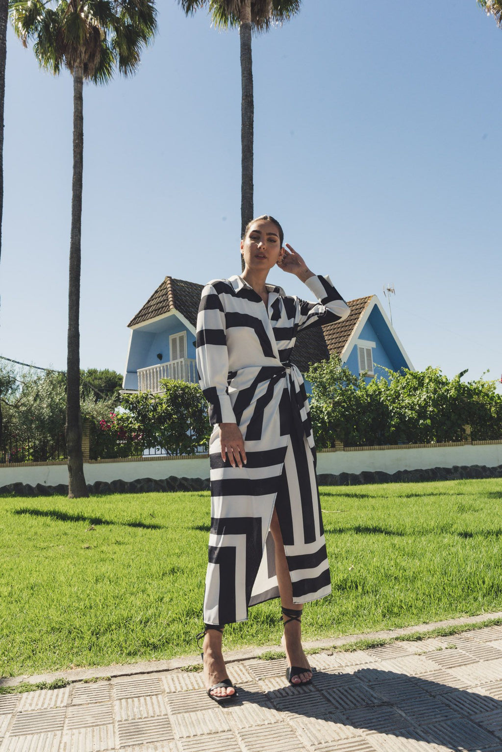 Vestido Midi Estampado Preto e Branco